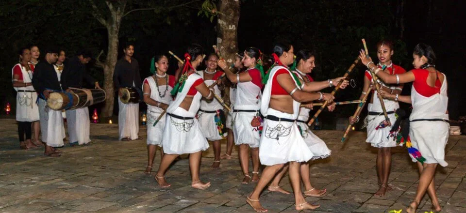 tharu dance e1761991147359