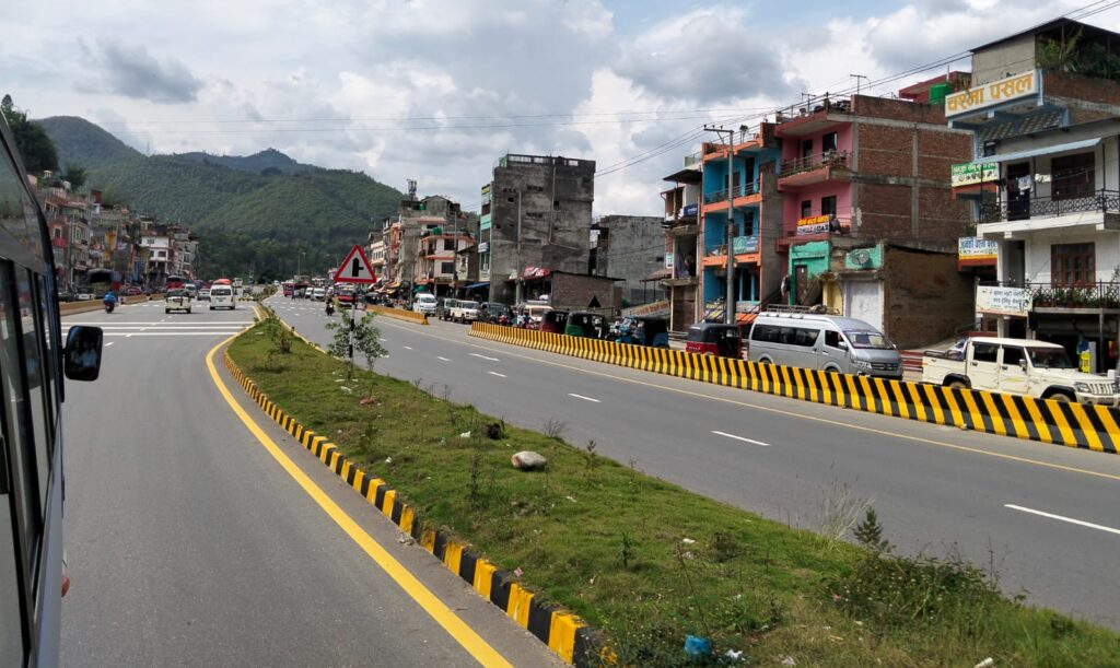 Pokhara to Sauraha Private vehicle service 3 Dumre e1777791297536